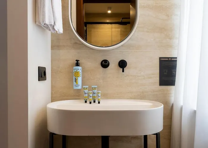 Boutique Piedra Centre 3* Roma